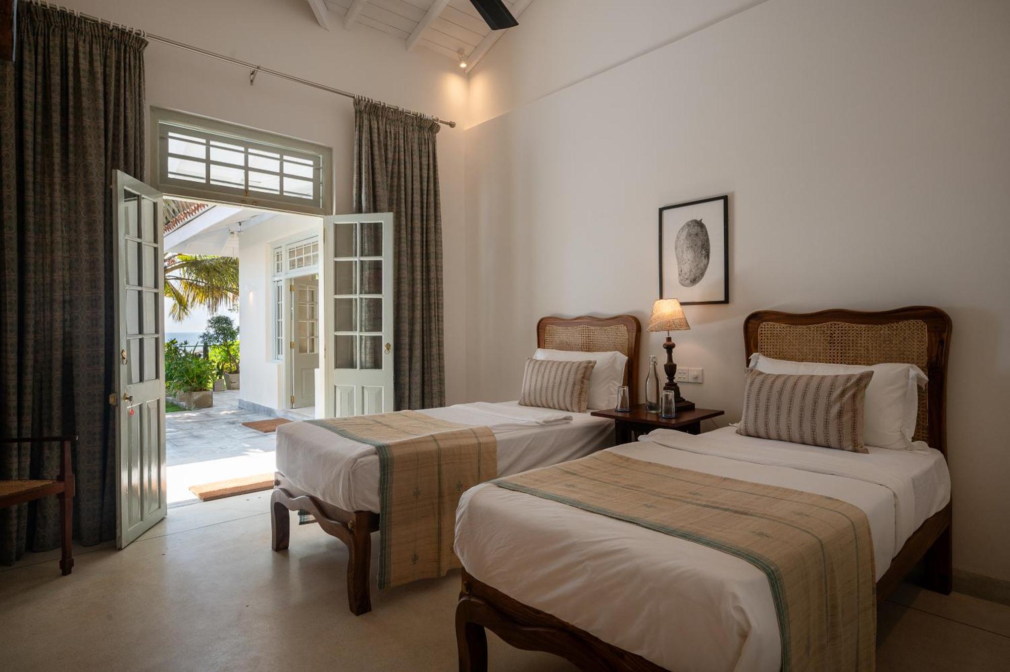 Halcyon Mawella Hotel Tangalle Buitenkant foto
